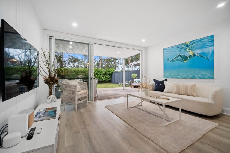 Holmes Street, MAROUBRA